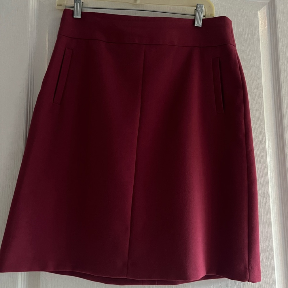 Banana Republic Stretch Skirt in Magenta